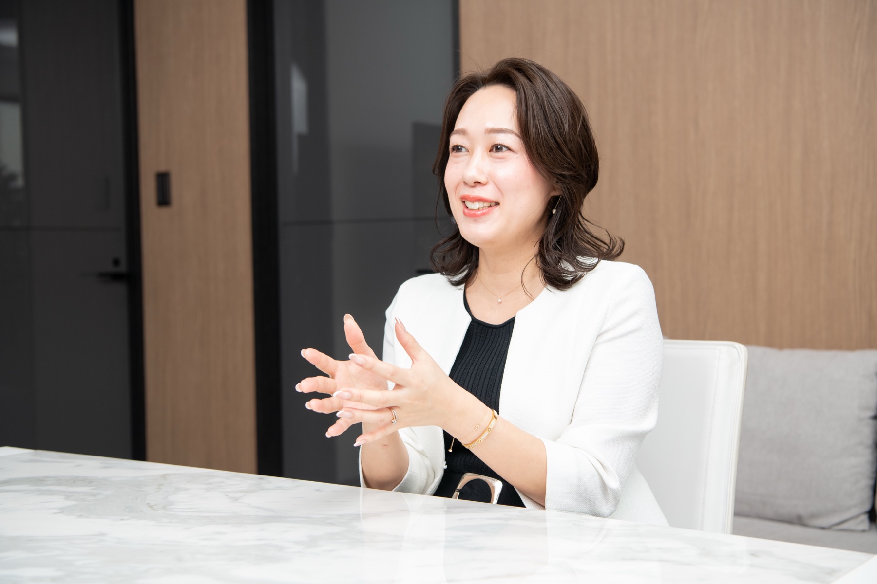 語る花澤彩香